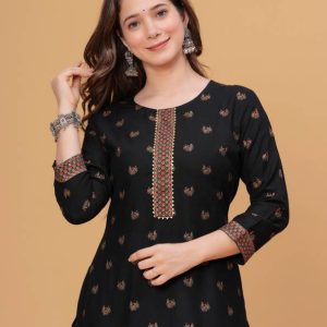 Women A-line Black Below Knee Dress